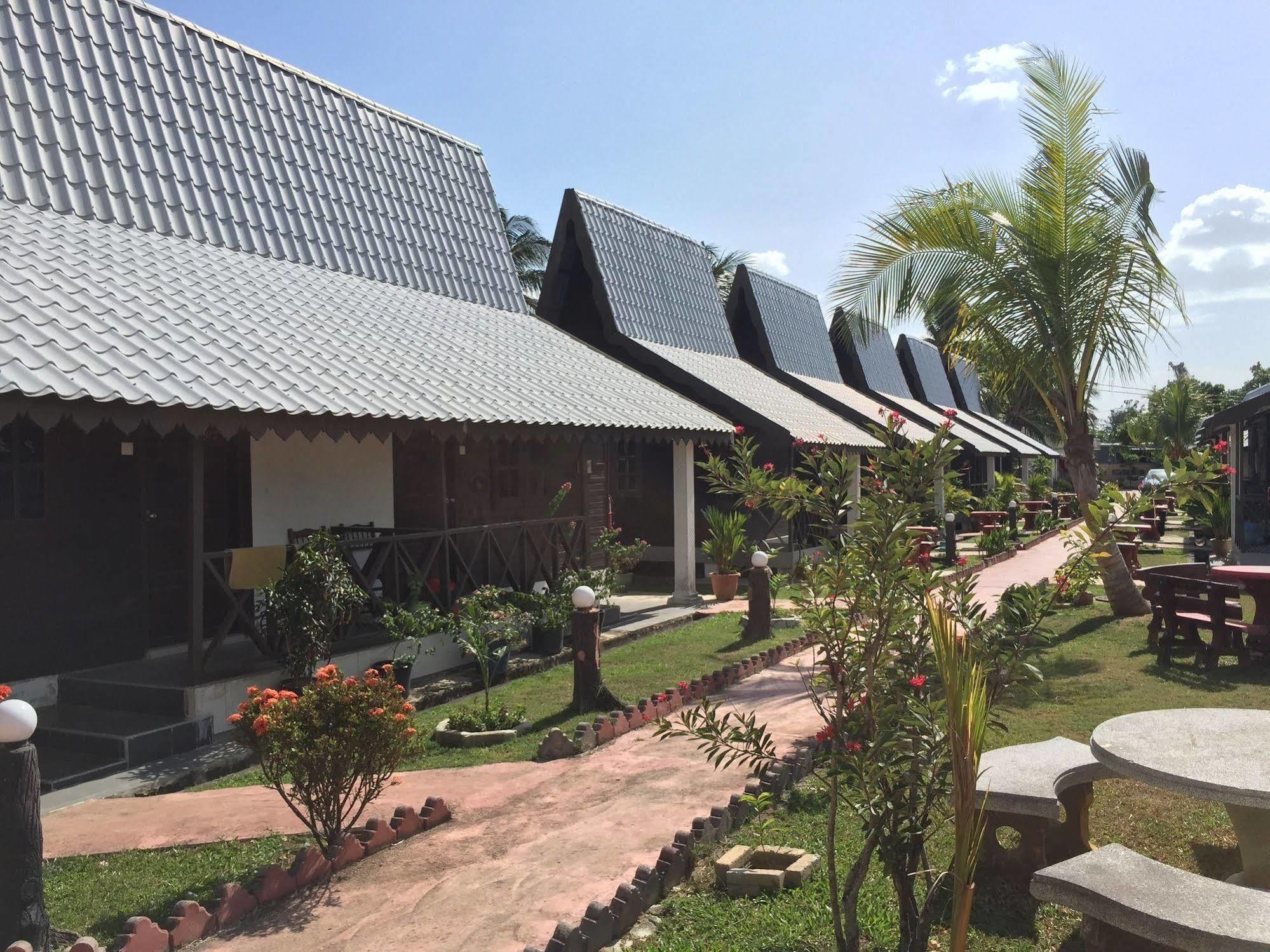 Rasa Senang Villa -Islam Guest Only Pantai Cenang (Langkawi) Exterior foto