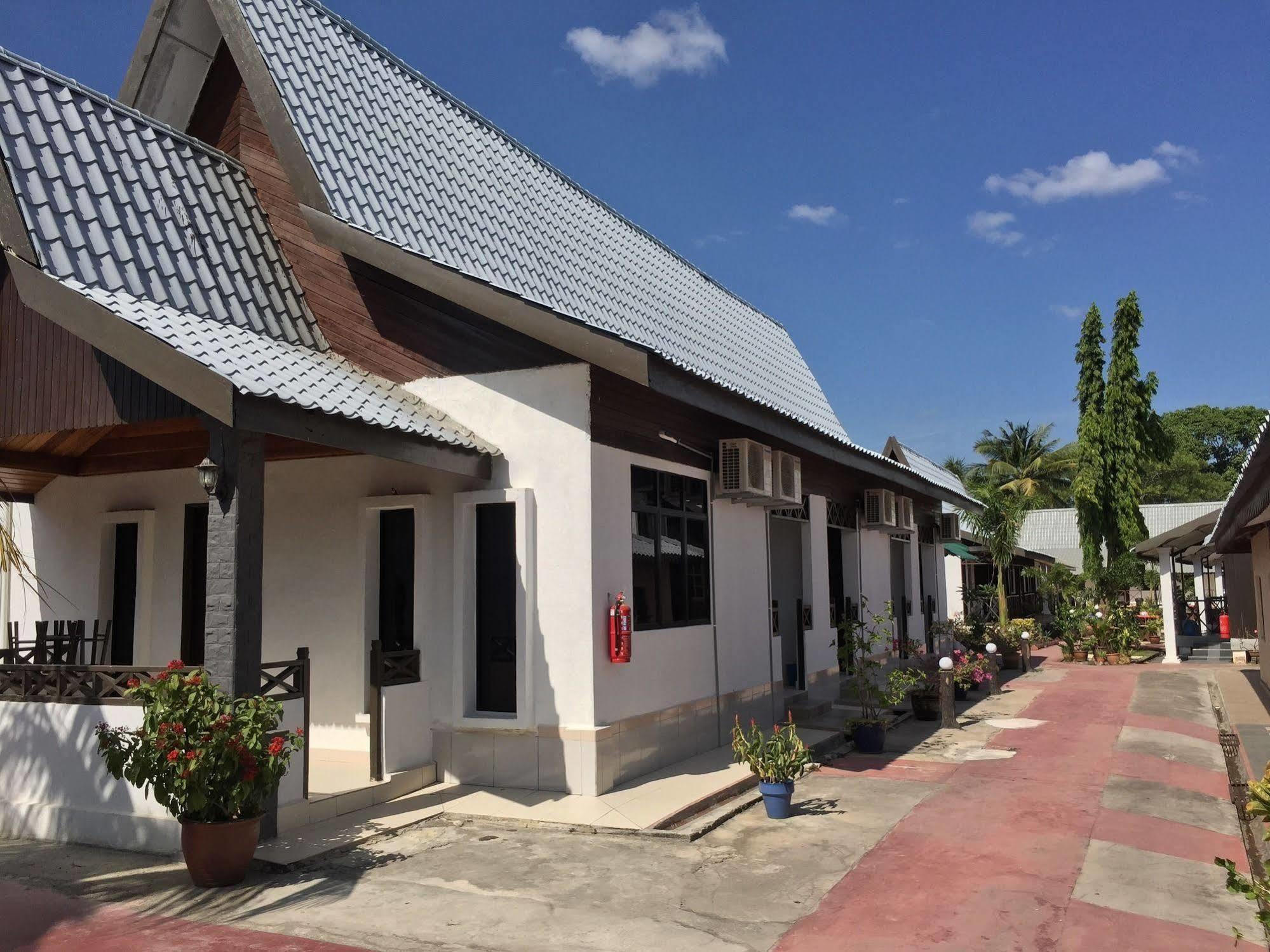 Rasa Senang Villa -Islam Guest Only Pantai Cenang (Langkawi) Exterior foto